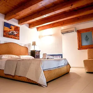  Apartament Mega House